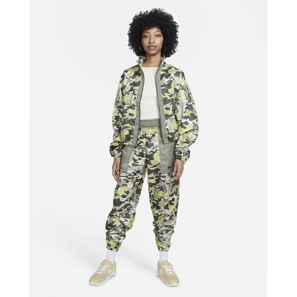 Nike Womens Woven Floral Camo Full Zip Jacket Green 2XL CZ8184-325 - Picture 2 of 6